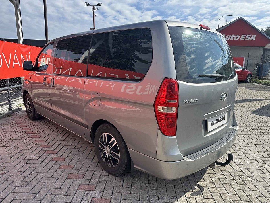 Hyundai H 1 2.5CRDi 