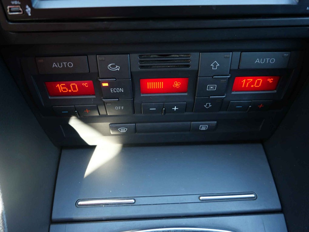 Audi A4 2.0TDi  Avant