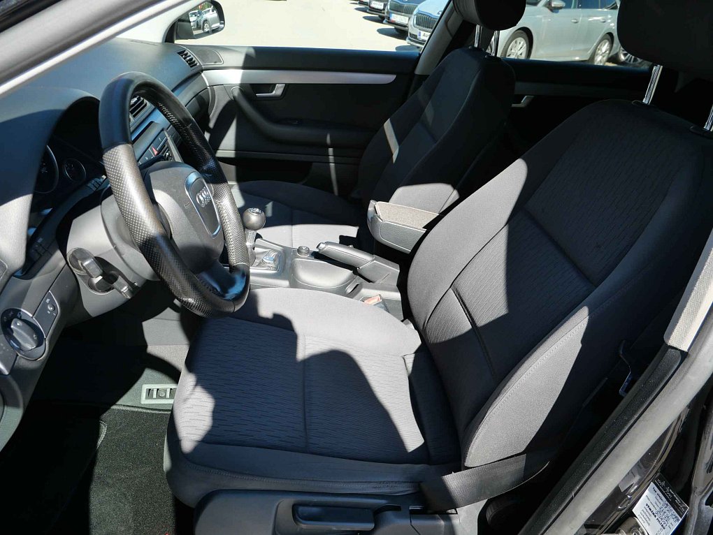 Audi A4 2.0TDi  Avant