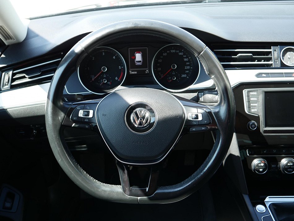 Volkswagen Passat 2.0 TDi Highline