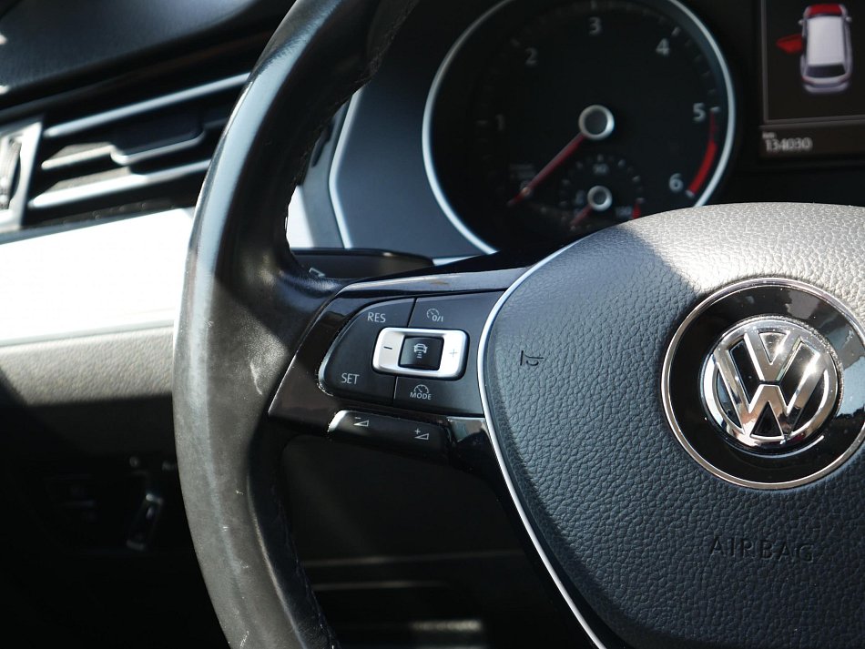 Volkswagen Passat 2.0 TDi Highline