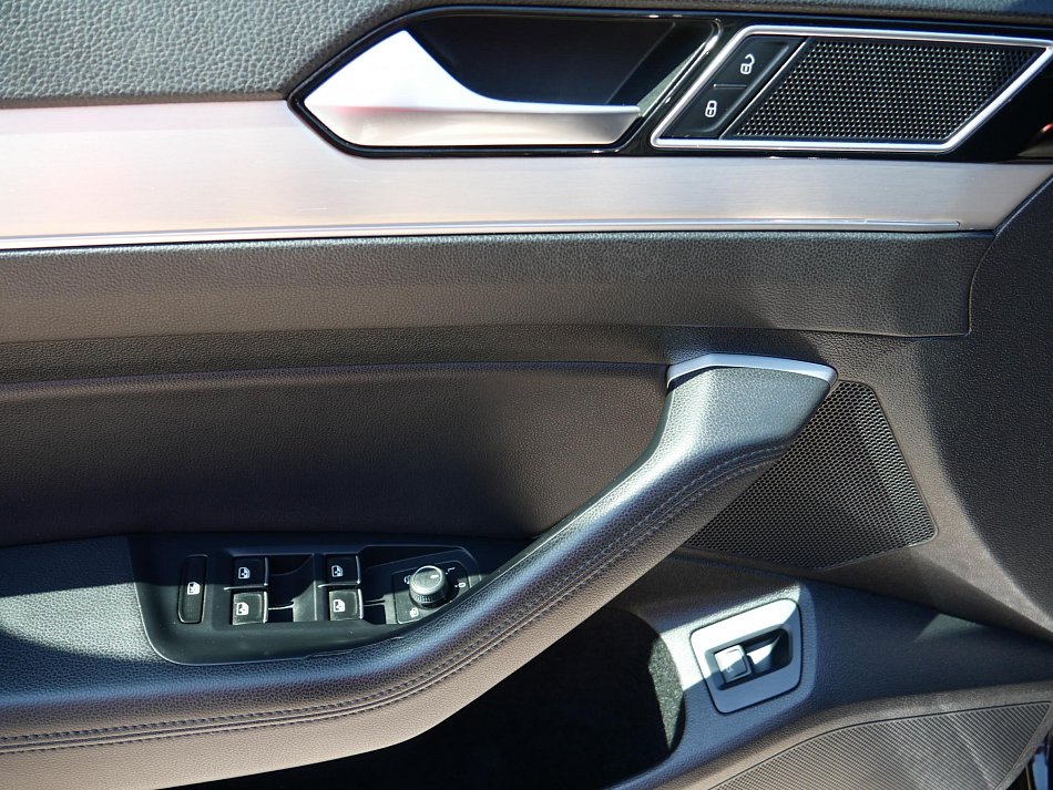 Volkswagen Passat 2.0 TDi Highline