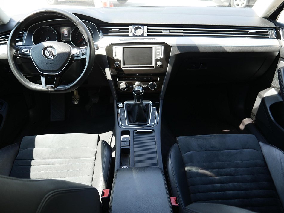Volkswagen Passat 2.0 TDi Highline