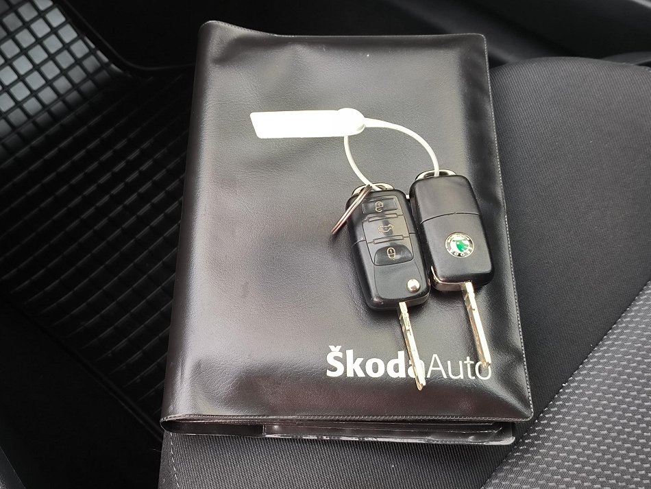 Škoda Octavia II 1.6MPI Ambition