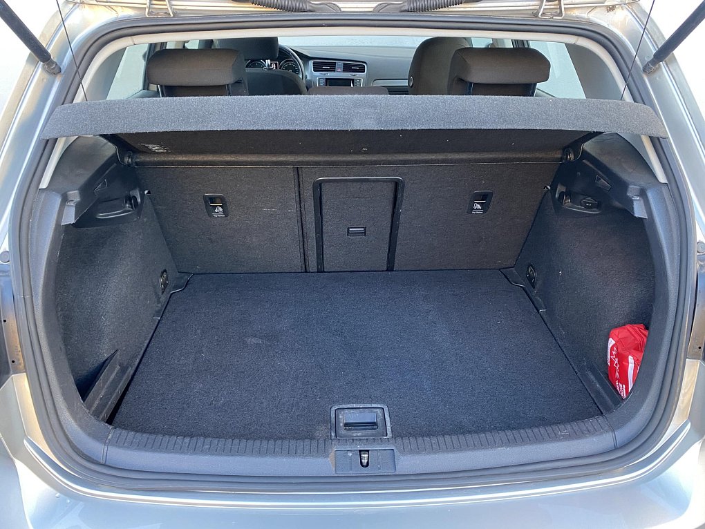 Volkswagen Golf 1.6 TDi Comfortline VII