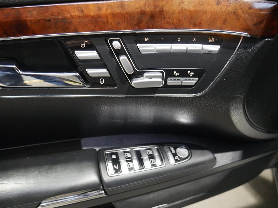 Mercedes-Benz Třída S 3.0 CDi  S320