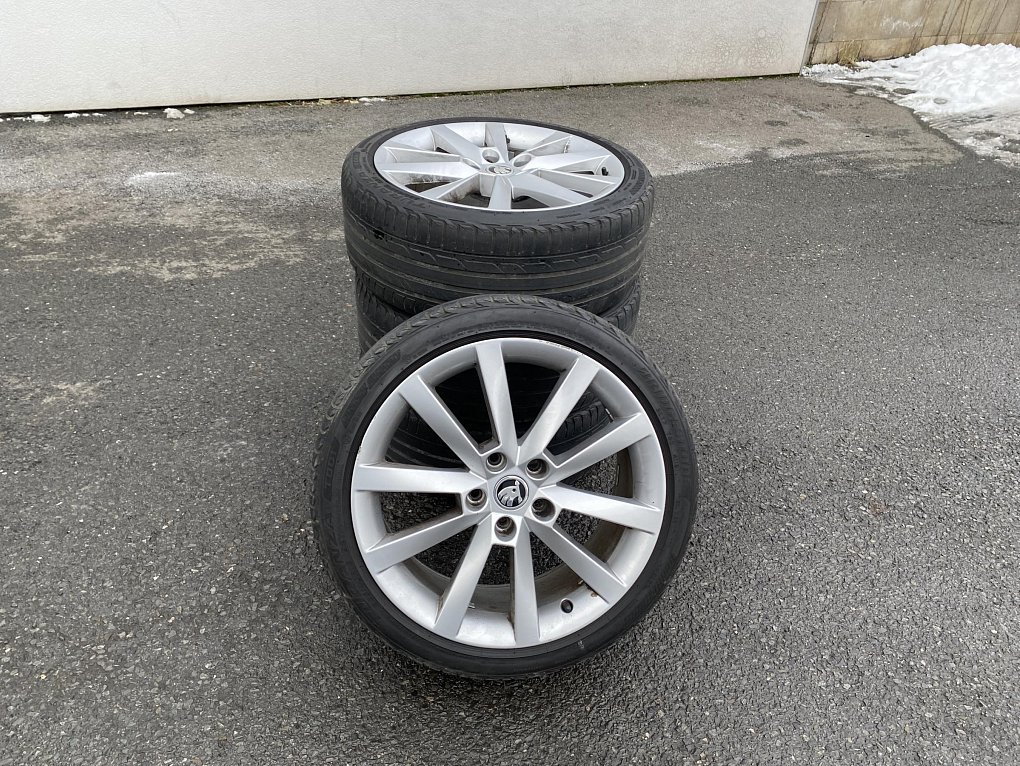 Škoda Octavia III 1.5 TSI Style