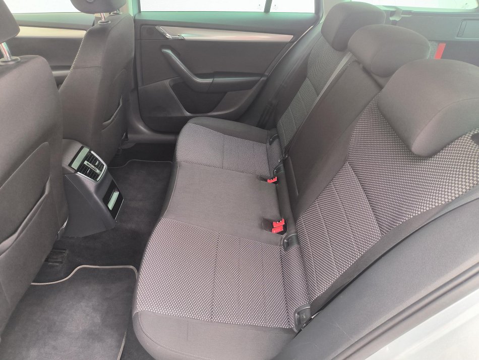 Škoda Octavia III 1.6 TDi Ambition