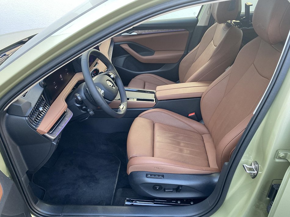 Škoda Superb IV 2.0 TSi L&K 4x4