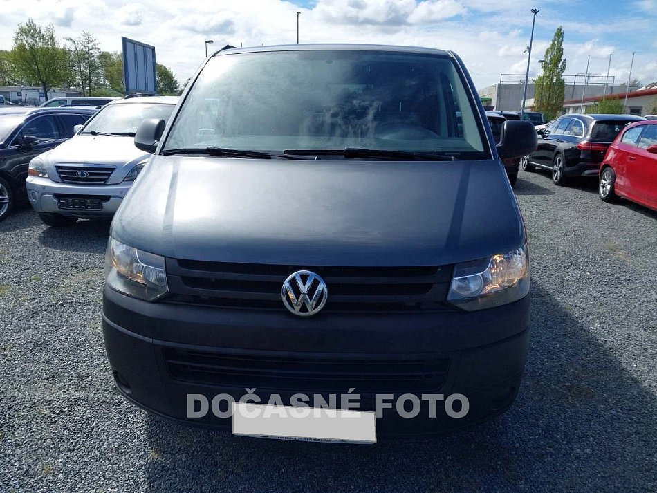 Volkswagen Transporter 2.0TDi  L2 9míst