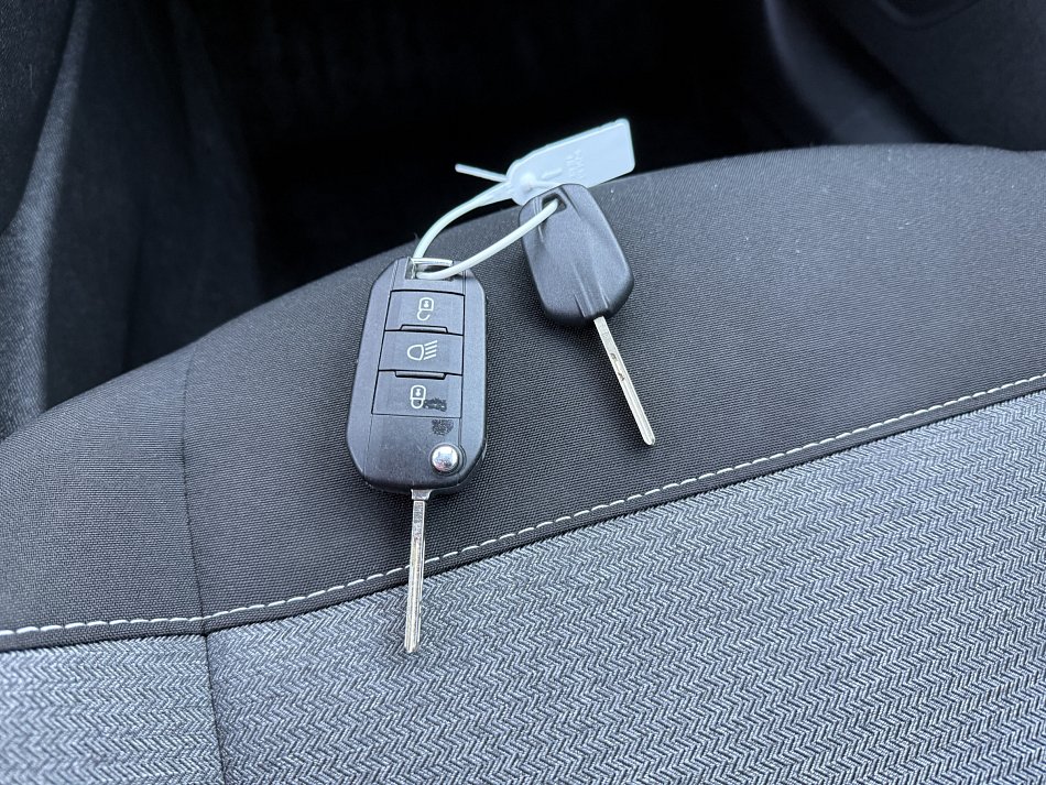 Citroën C4 1.2 PT 