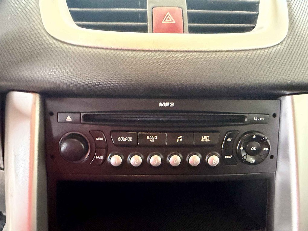Peugeot 207 1.4i 