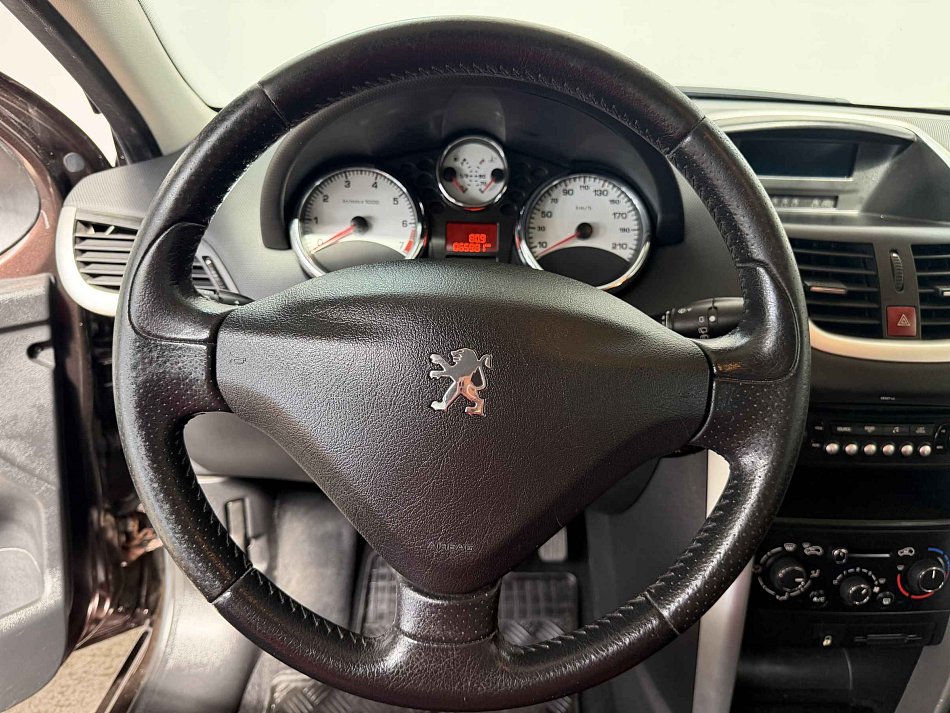 Peugeot 207 1.4i 