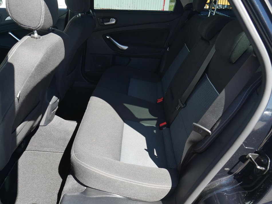 Ford Mondeo 1.6 Ti-VCT 
