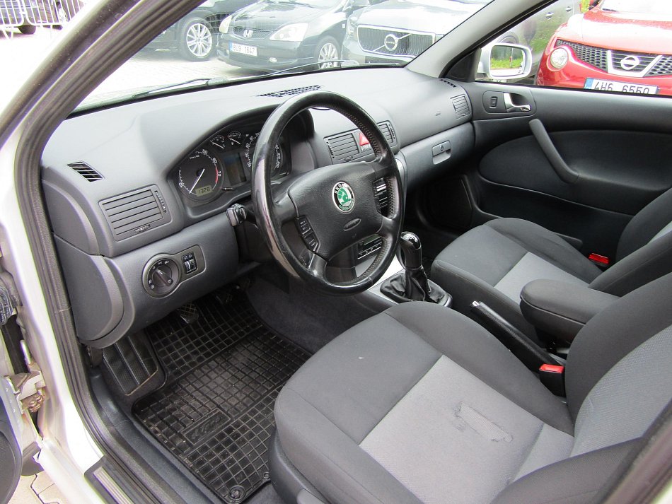 Škoda Octavia 2.0i 