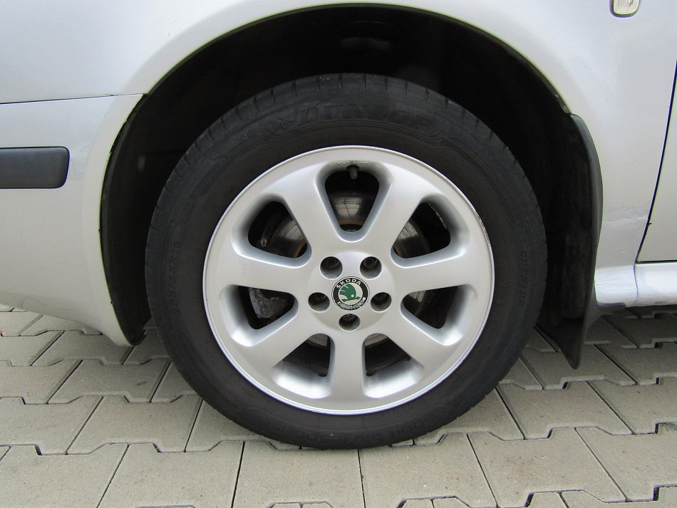 Škoda Octavia 2.0i 