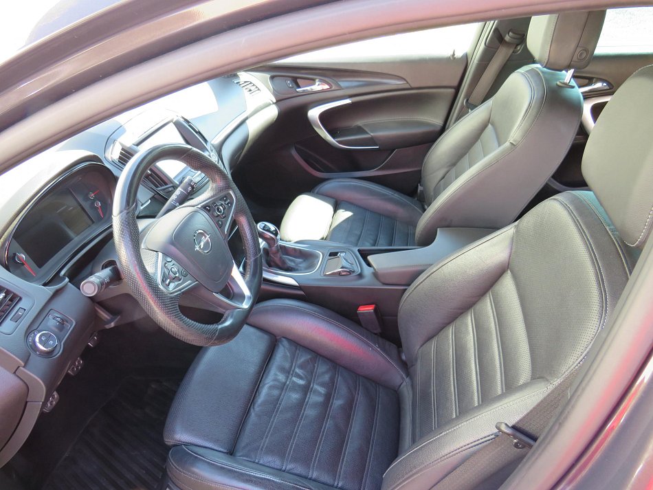 Opel Insignia 2.0 CDTi 