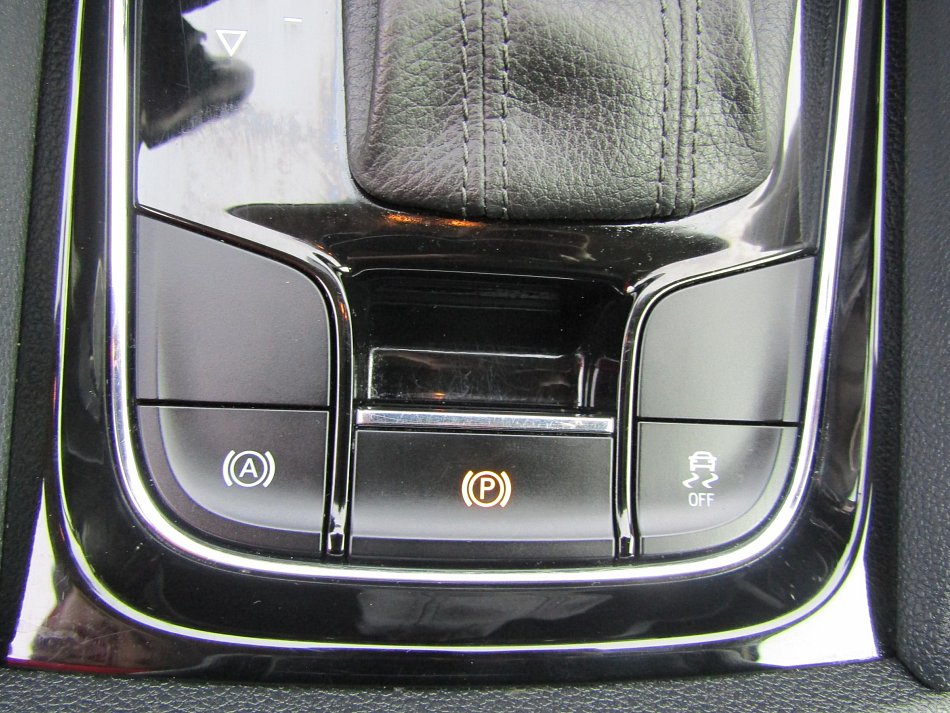 Škoda Karoq 2.0 TDi  4x4