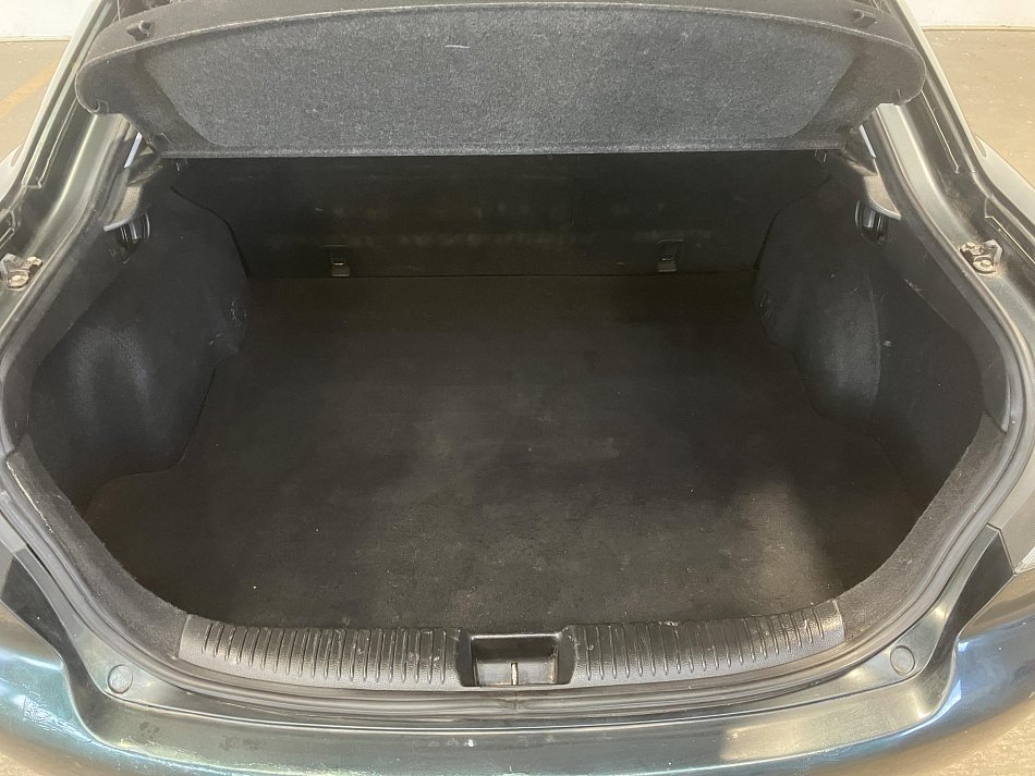 Mazda 6 2.0i 