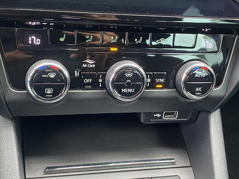 Škoda Octavia III 2.0 TDi Clever