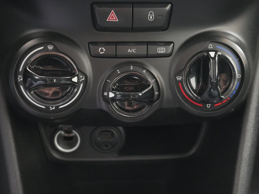 Peugeot 208 1.2PT 