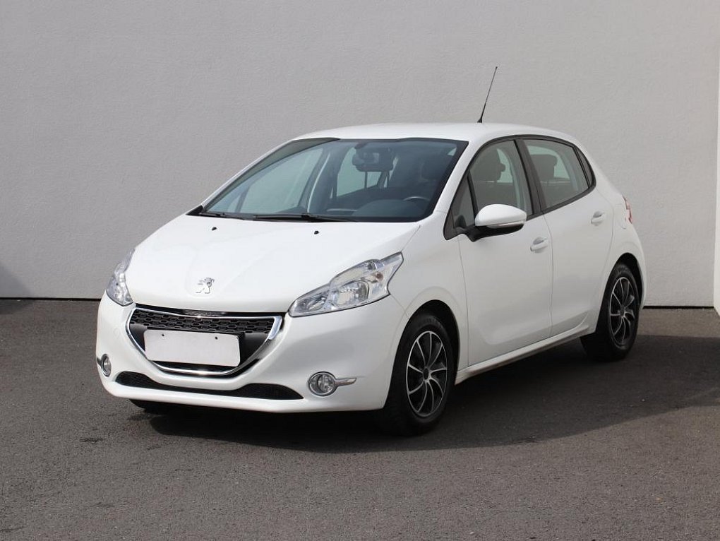 Peugeot 208 1.2. pt 