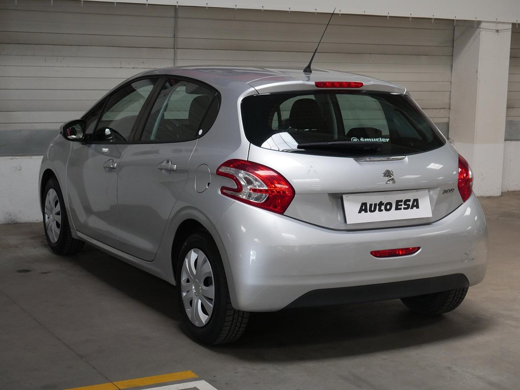 Peugeot 208 1.2PT 