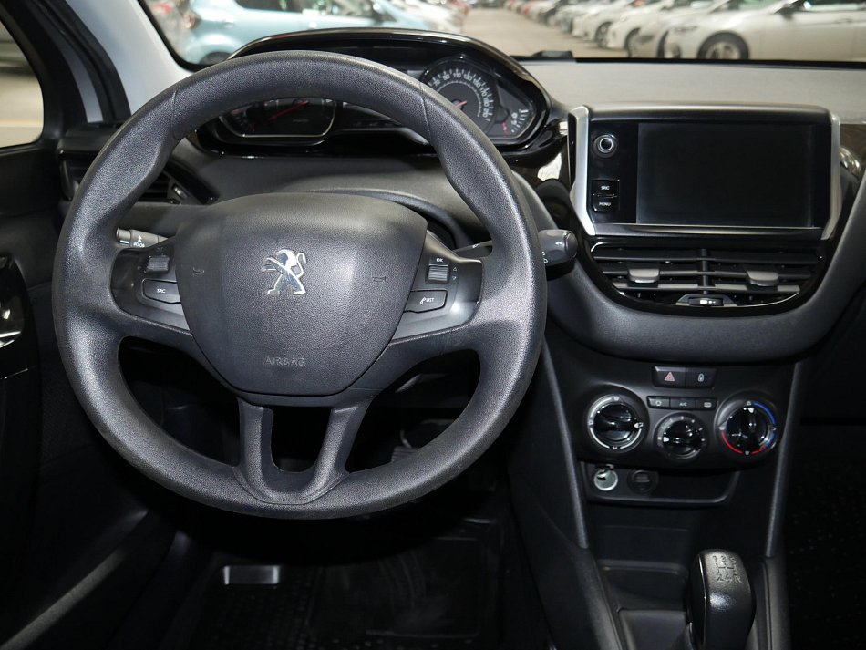 Peugeot 208 1.2PT 