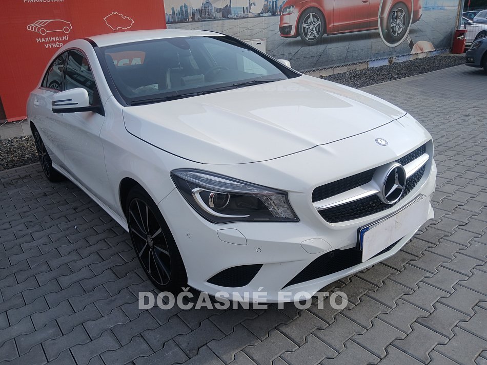 Mercedes-Benz CLA 1.6i 