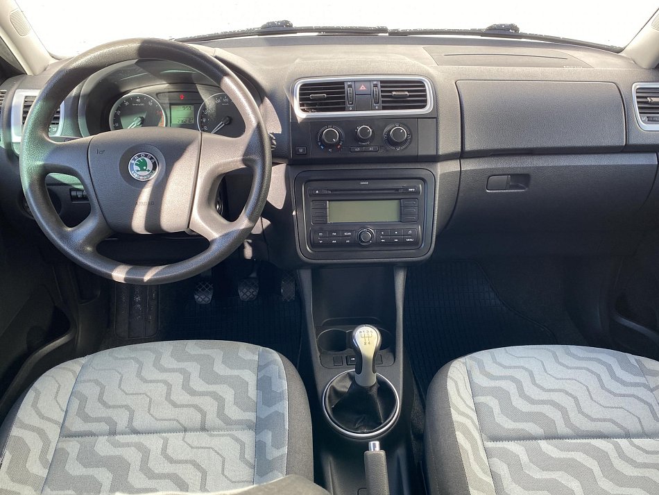 Škoda Fabia II 1.4i 16V Ambiente