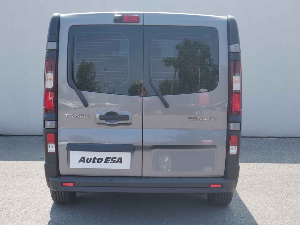 Renault Trafic 1.6dCi  6míst