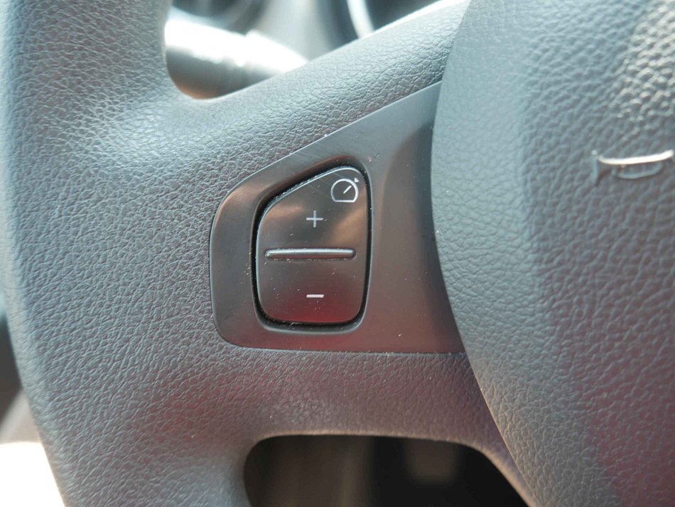 Renault Trafic 1.6dCi  6míst