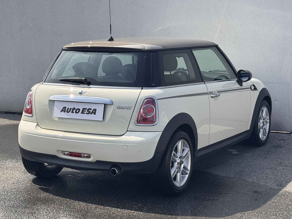Mini Cooper 1.6i 