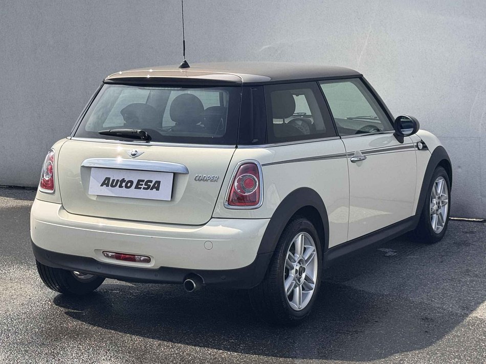 Mini Cooper 1.6i 