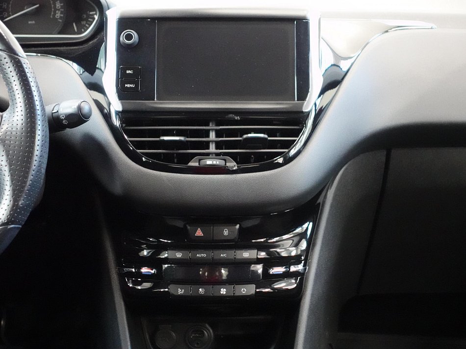 Peugeot 208 1.2 