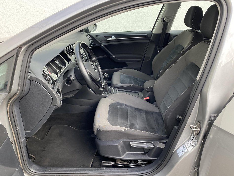 Volkswagen Golf 2.0 TDI Highline