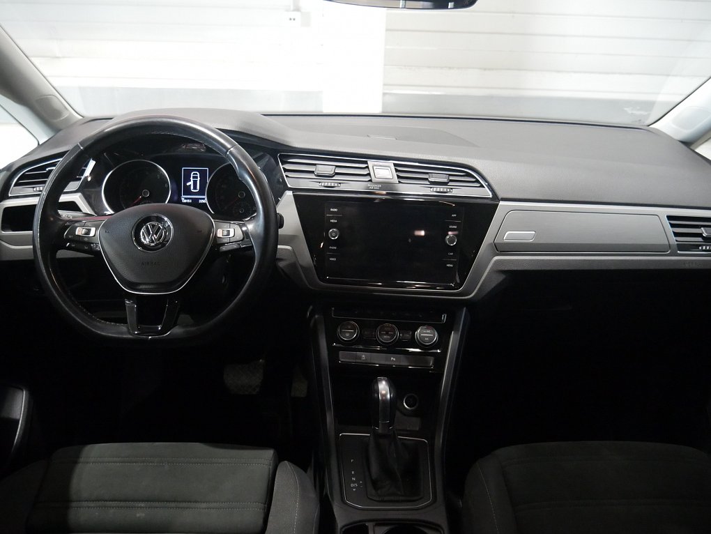 Volkswagen Touran 1.5TSi Highline