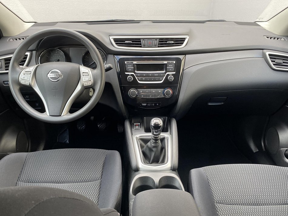 Nissan Qashqai 1.2i 