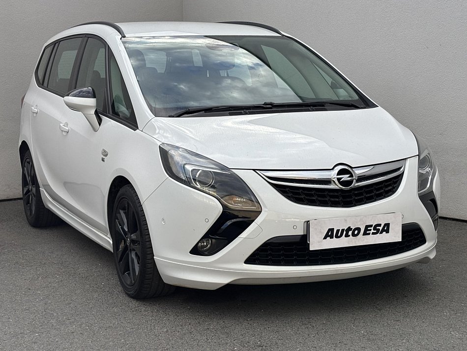 Opel Zafira 1.4 T OPC line