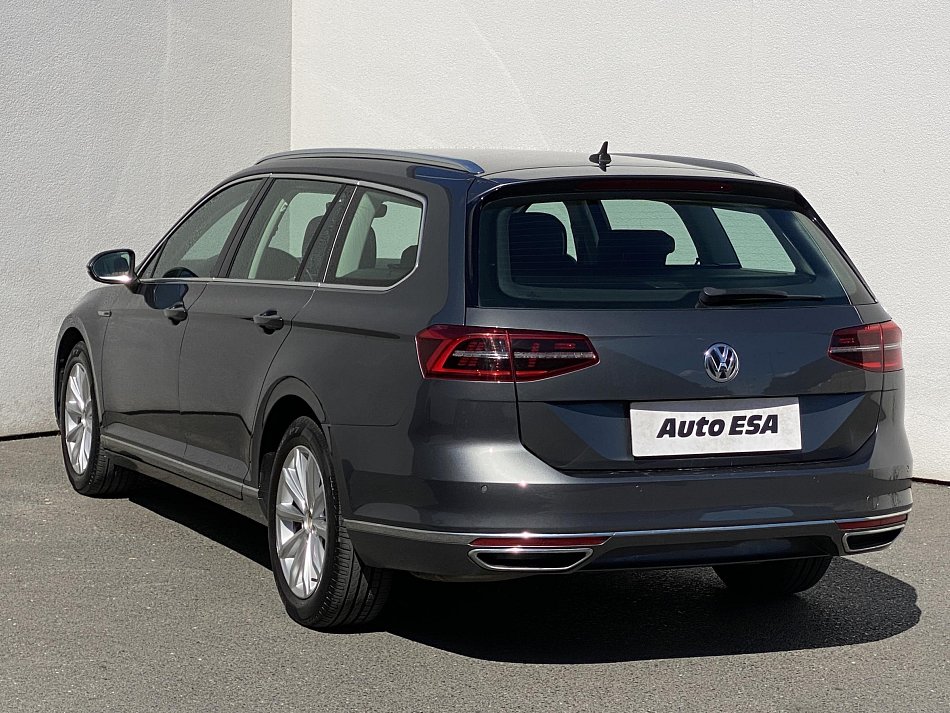 Volkswagen Passat 2.0 TDi Highline 4Motion