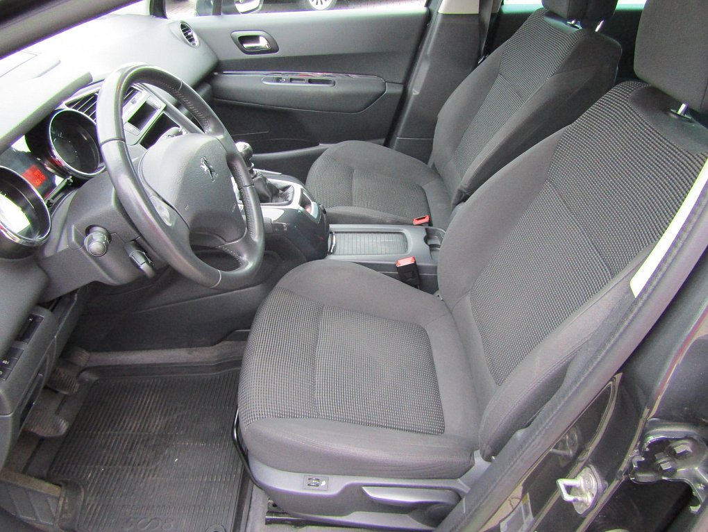 Peugeot 5008 1.6HDi 