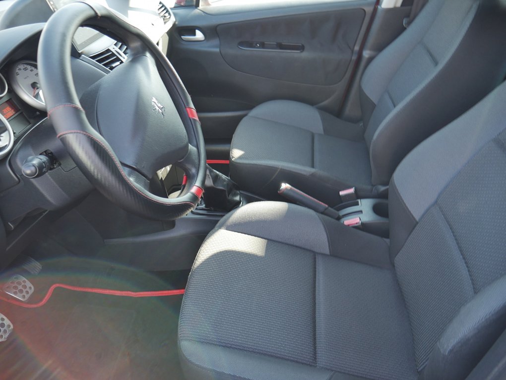 Peugeot 207 1.4i 