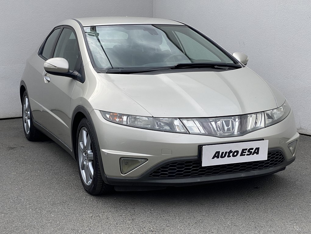 Honda Civic 1.8i 