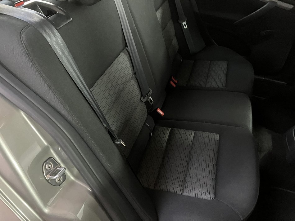 Škoda Octavia II 1.6 TDi Ambiente