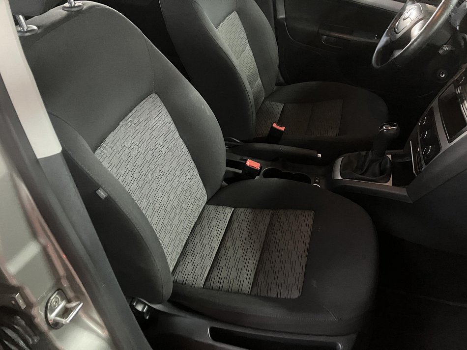 Škoda Octavia II 1.6 TDi Ambiente