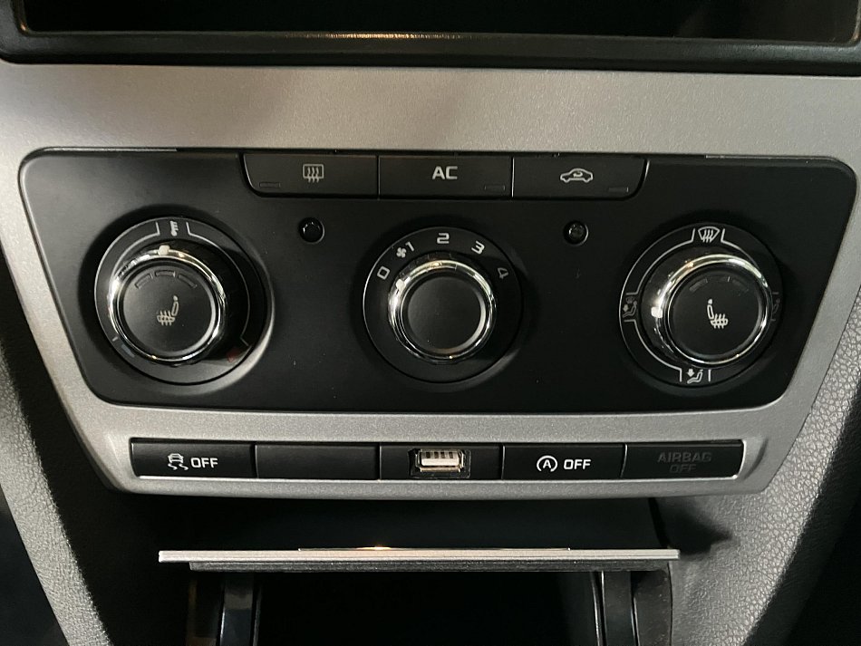 Škoda Octavia II 1.6 TDi Ambiente