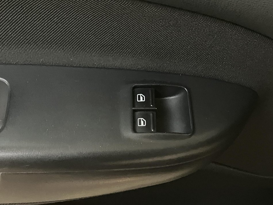 Škoda Octavia II 1.6 TDi Ambiente