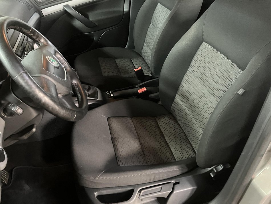 Škoda Octavia II 1.6 TDi Ambiente