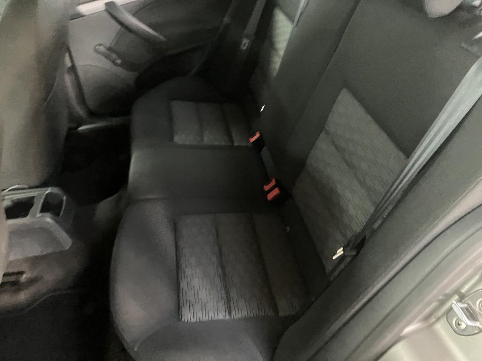 Škoda Octavia II 1.6 TDi Ambiente