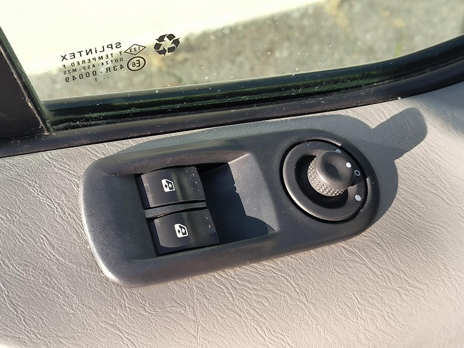 Opel Vivaro 2.0CDTi Edition 9míst